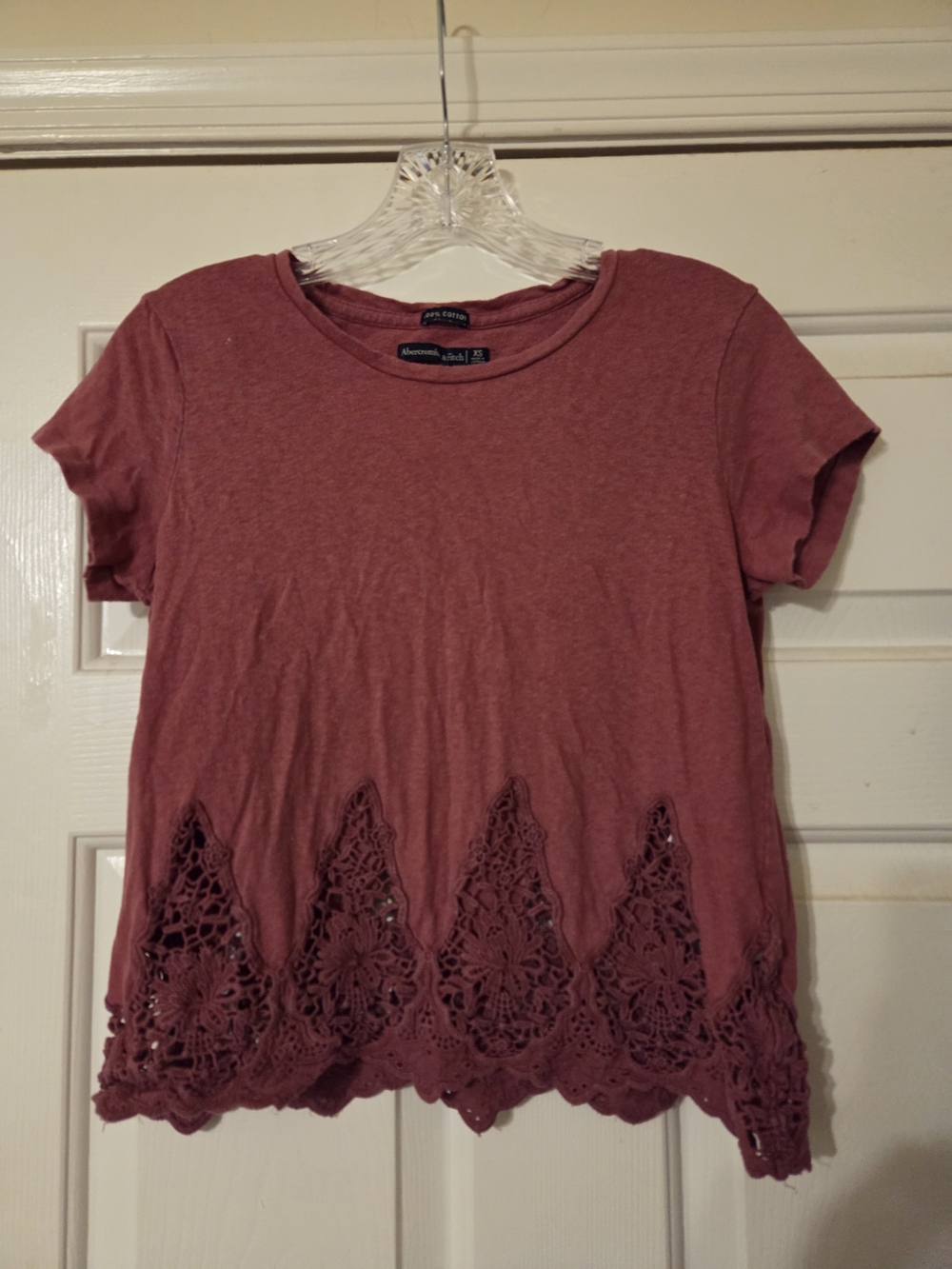 Abercombie & Fitch Women's Mauve Crochet-Hem Tee